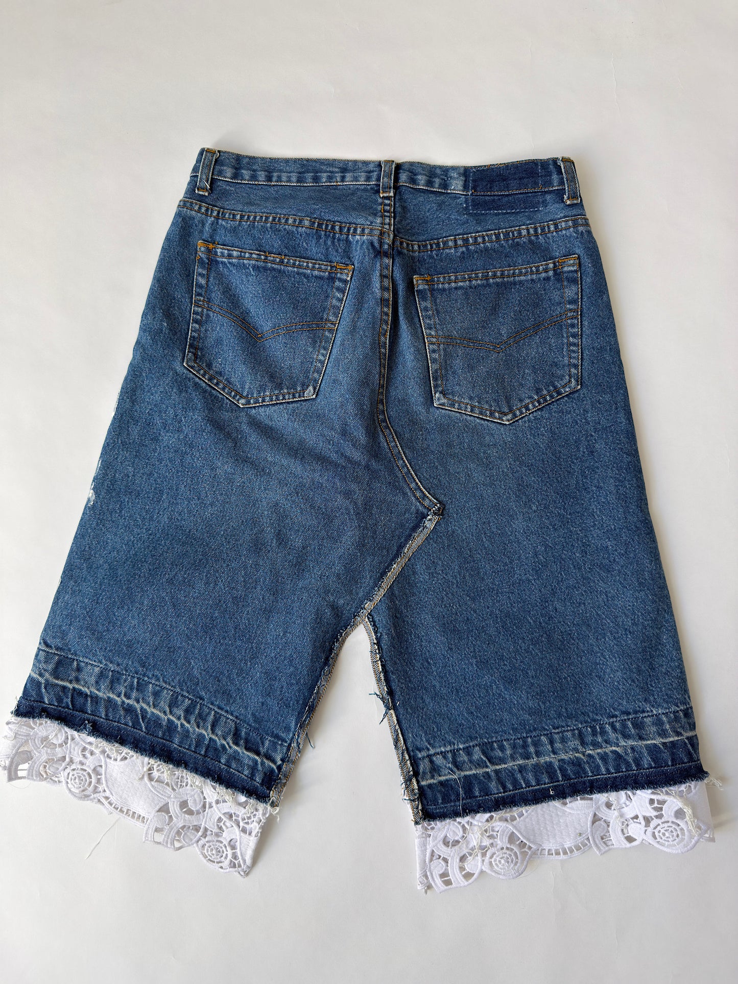Skirt white paint